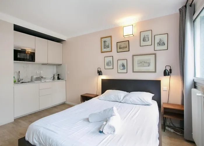דירה Cozy 10 Min From Eiffel Tower Invalides Beaugrenelle פריז